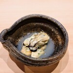 鮨　縁 - カキのオイル漬け、まだ小粒ですが味は濃厚