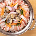 Awaodori mizutaki Hot Pot pot (for one person) *We accept orders for 2 or more people.