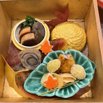 赤坂 菊乃井 - 昼懐石１５７３０円。八寸。鮟肝、唐墨、鱧八幡、海老共焼きなど。１１月の八寸は、果てしなく日本酒が飲める構成です（╹◡╹）（╹◡╹）。禁酒していて良かったです（笑）