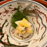 赤坂 菊乃井 - 昼懐石１５７３０円。柿と蓮根なます。柿に甘みがしっかり感じられ、とても美味しく感じました（╹◡╹）。歳とともに、こういう品の良さがわかるようになります