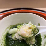 赤坂 菊乃井 - 昼懐石１５７３０円。甘鯛粟蒸し 菊菜餡。道明寺と粟を包んだ甘鯛を、春菊で色をつけ葛でトロミをつけたお出汁と合わせたものです。栗や椎茸も良いアクセントです（╹◡╹）（╹◡╹）