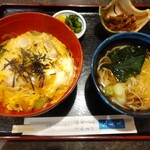 稲庭うどん延寿庵 - 親子丼　600円