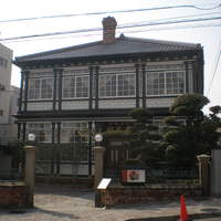 東天閣 神戸本店 - 高級感漂うクラシックな外観