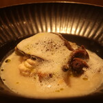 RISTORANTE IL NODO - 秋のスープ 鎌倉ホエー 白子 牡蠣と柿 茸 里芋アップ