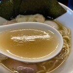 麺屋 ルリカケス - スープ