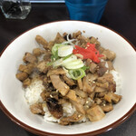 麺や hide - ミニチャーシュー丼（300円）