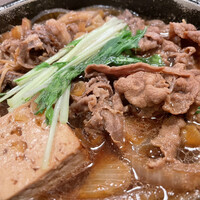茶寮 もち月 - 和風おすすめ定食のすき焼き
