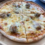 オイスターバール ピトレスク - オイスターピッツァ