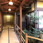 Okutan Kiyomizu - 店内入り口の廊下
