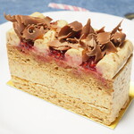 パティスリー イル・プルー・シュル・ラ・セーヌ - ガトー・グルノブルワ