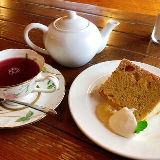 カフェ ログハット_0