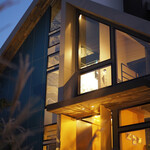 The Villa & Barrel Lounge - 