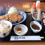 Katsunoya - ロースカツ定食（脂身のある方）