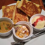 CAFE AALIYA - フレンチトーストMIX・980円