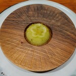 レストラン ナズ - シャインマスカット クロモジの木のオイル 発酵レモンピール ストラッチャテッラチーズ