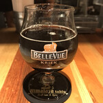 ヒマラヤテーブル - 南信州(長野)のカスクスタウト。ウイスキー樽で寝かせており、通常ではスッキリな口当たりのスタウト(ギネスとかを想像下さい)がどっしり飲みごたえのあるものに変わります。ゆっくりご賞味あれ♪