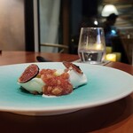 レストラン ナズ - 無花果の葉のアイスクリーム 無花果オイル　無花果チップス