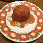 グリルキャピタル東洋亭 - 1．まるごとトマトサラダ