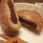 つつみ屋 - 料理写真:「つつみ揚げ」つつみ屋さんでほぼ必ず売ってる揚げまんですミャ