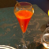 SALONE 2007 - 『Pra-Mimosa』は、オレンジを基調とした少し甘い食前酒です。