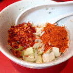 ラーメン二郎 - 待ってる間にカスタマイズ♪