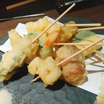 Seseragi Wo Kikinagara - ★天ぷら盛合せ 1700円 油の質と温度が悪く、カラッと揚がってない！美味しくない！