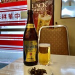 中華料理 栗林 - 瓶ビールとお通しの漬物