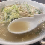 津湘苑 - 袋の塩ラーメンの味に似てて、ウマかった！