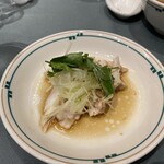 福新楼 - 魚料理は鱸の煮込みでした。