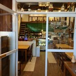 Takashimawanikafe - 