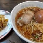 Chuugokuryouri Nojima Shokudou - のりラーメン+半チャーハン 990円