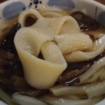 やしま 円山町店 - 手打ちを訴求する耳。