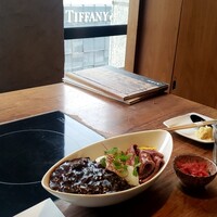 飛騨牛一頭家 馬喰一代 銀座 - ティファニーとカレーと福神漬け