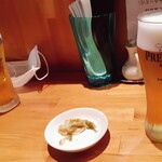 ウミガメ食堂 - 生ビール550円（税込）×２