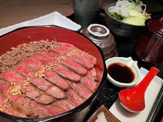 Nikugyuu Zushi Shabu Yakiniku Ni Tasu Kyuu - 