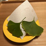 東茶屋 なかむら - 銀杏の葛餅