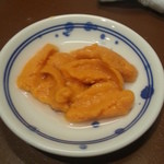 産直屋 たか - 北海道のばふんウニ。これも生きている物をその場で。