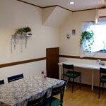 モグタロウ - 店内