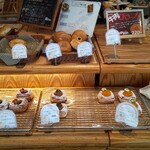 石窯パン工房ＭＯＩＳＳＯＮ - ベーグル、デニッシュなど