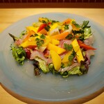 7FUKU - 鯛のマリネ 柿とピクルス