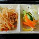 どんぶり屋 - 切り干し大根の煮物とお漬物