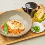 お出汁をかける生パスタ  ～TOMATOとブリュレチーズのトマトスパ～