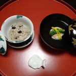あさば - お誕生日 お赤飯と めで鯛の箸置き と 蟹しんじょう