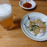 本種 - ビールと通し（下足と胡瓜の酢味噌）