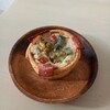 スイート ベリー - 料理写真:ベーコンと彩り野菜のキッシュ 280円