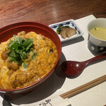 比内地鶏 ほっこりや - 親子丼・いぶりがっこ・スープ