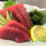 Natural tuna lean sashimi