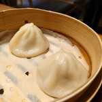 刈谷餃子工房 つづみや - 台湾小籠包(2個400円)