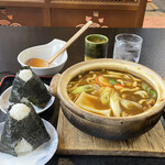 角屋 - カレー煮込みうどん  おもちトッピング＆おにぎり