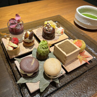 ERUTAN RESTAURANT BAR - 